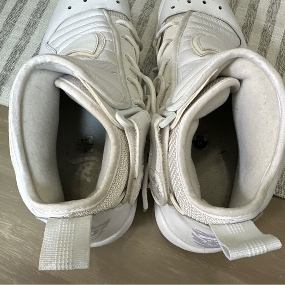 Nike Air Shake NDestrukt Triple White Size 11 880869-101 main image 4